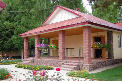 Guesthouse Russia with 1,559 hectares, beach 5