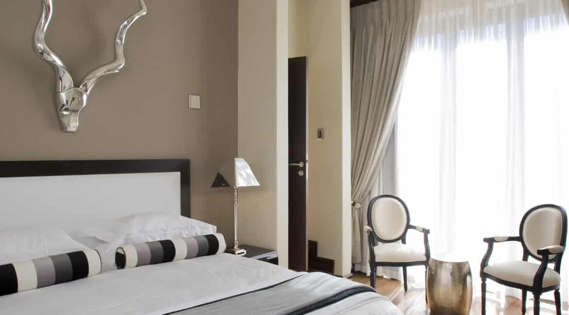 Resort Room King Bed (3,4,5 Bedroom Villa) (1)